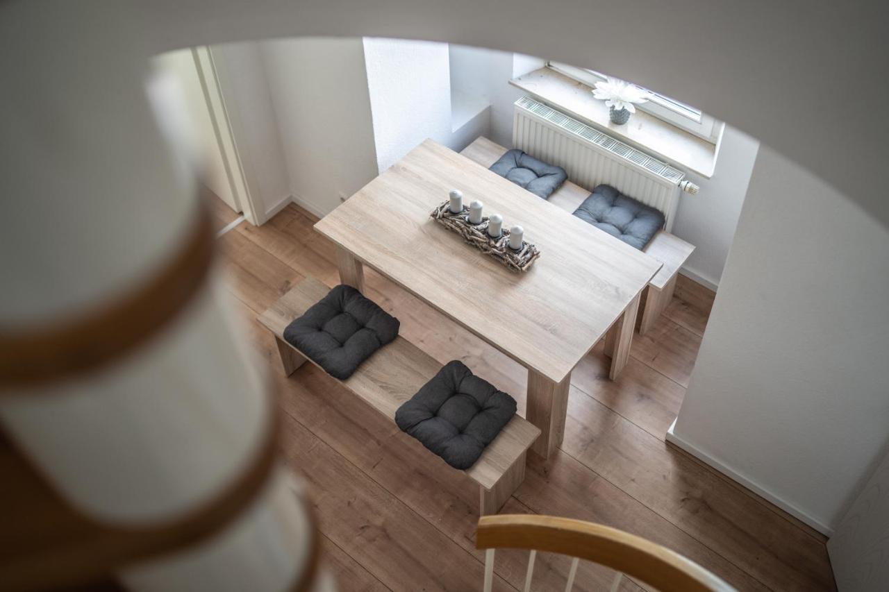 Malerische Maisonettewohnung Mit Zwei Balkonen
